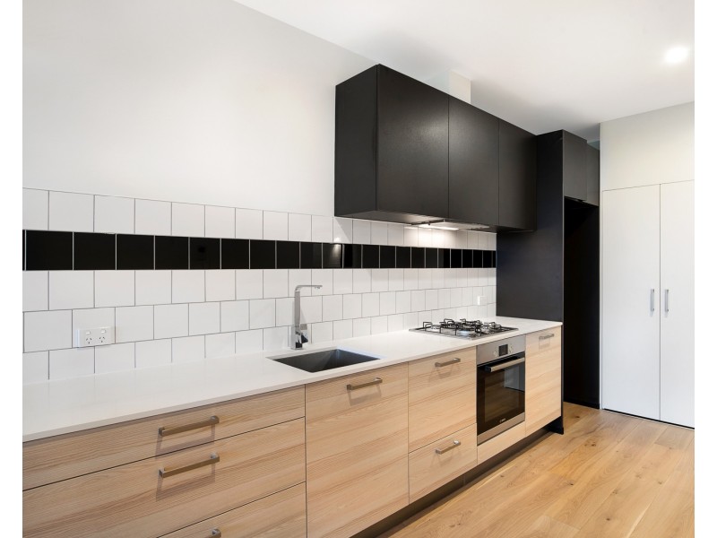 206/324 Pascoe Vale Road, Essendon VIC 3040