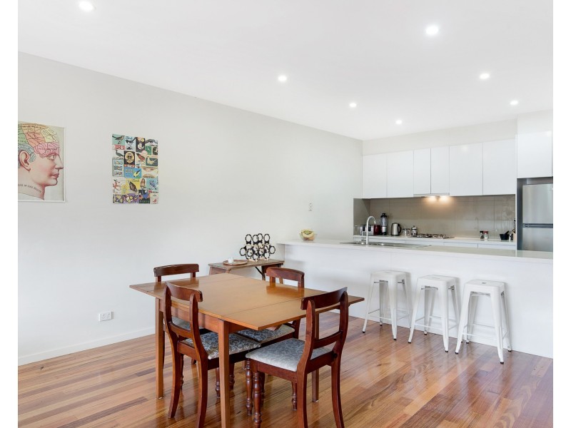 2/15 Leyden Street, Brunswick East VIC 3057