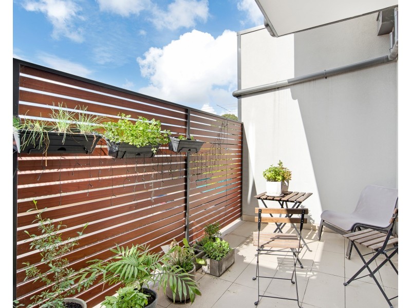 2/15 Leyden Street, Brunswick East VIC 3057