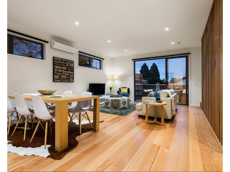 9 Clifford Place, Clifton Hill VIC 3068