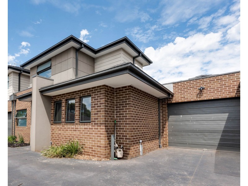 2/82 Bindi Street, Glenroy VIC 3046