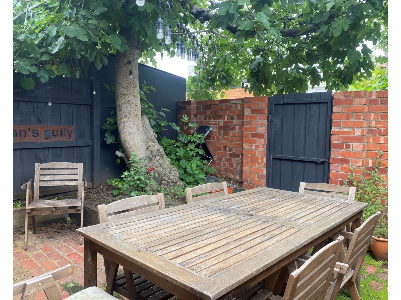 12 Charles Street, Carlton VIC 3053