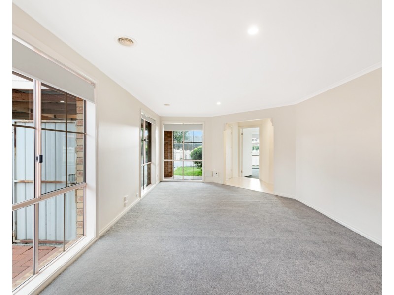 30A Clydesdale Road, Airport West VIC 3042