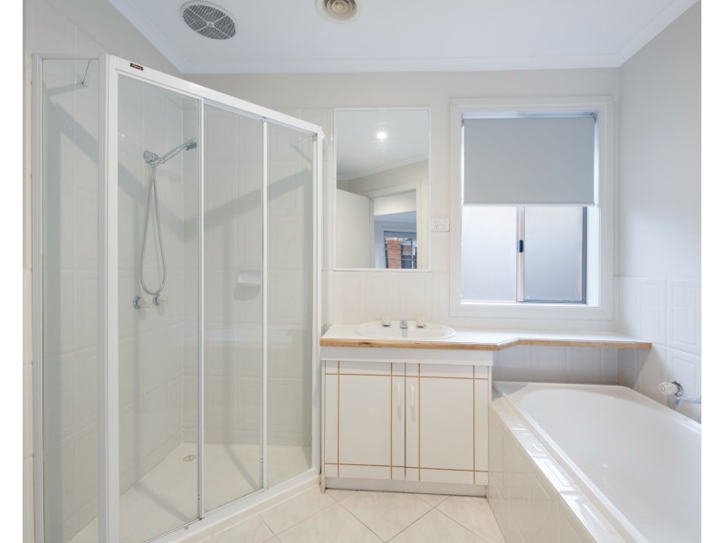 30A Clydesdale Road, Airport West VIC 3042