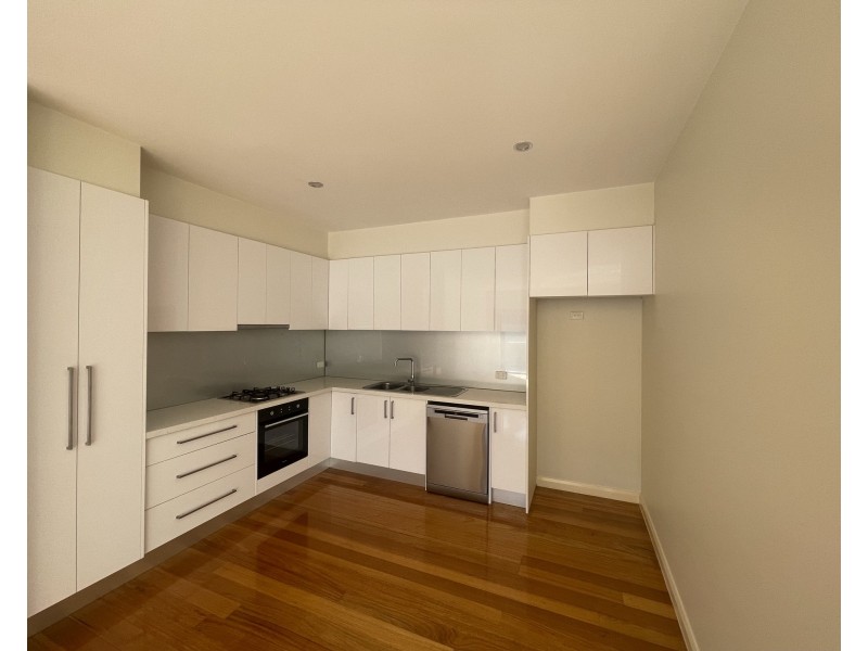 4/18 York Street, Glenroy VIC 3046