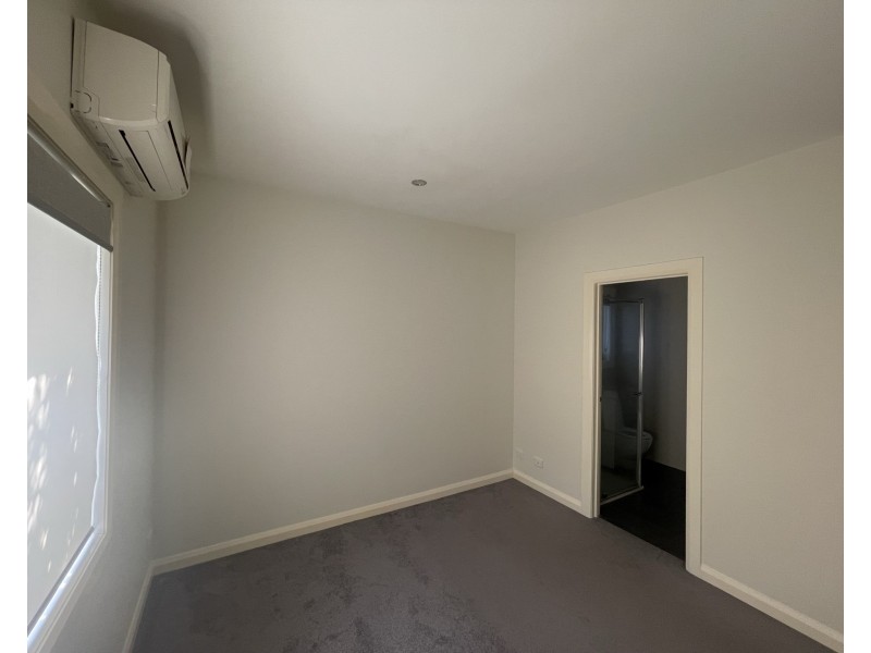 4/18 York Street, Glenroy VIC 3046