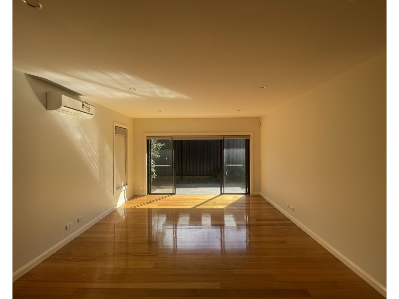 4/18 York Street, Glenroy VIC 3046