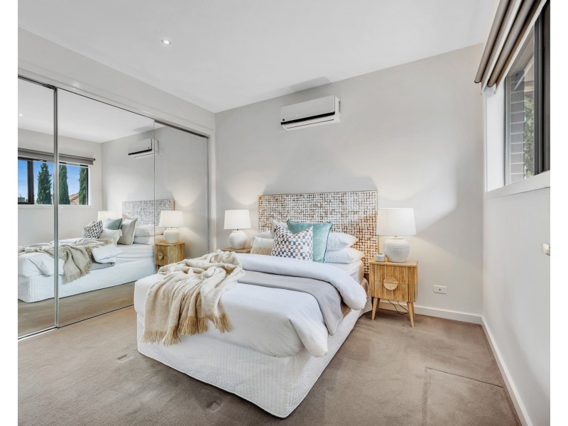 4/50 Bradshaw Street, Essendon VIC 3040