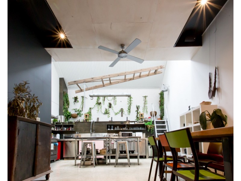 2 LUX WAY, Brunswick VIC 3056