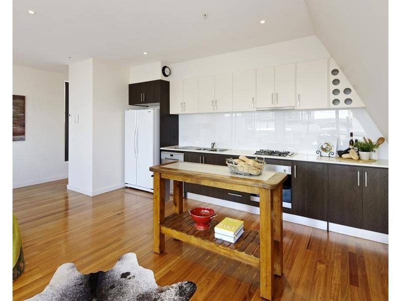 402/32 Breese Street, Brunswick VIC 3056