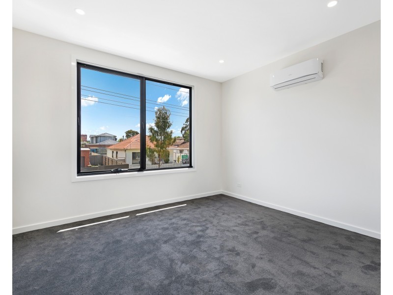27 Lewis Street, Glenroy VIC 3046