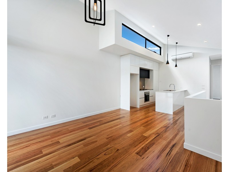 2K Newcastle Street, Thornbury VIC 3071