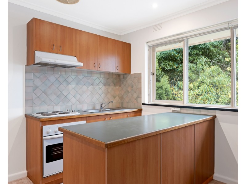 13/2A Bates Street, Malvern East VIC 3145