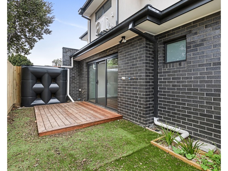 2/70 Halsey Road Airport West, Airport West VIC 3042