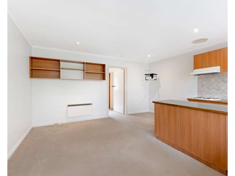 13/2A Bates Street, Malvern East VIC 3145