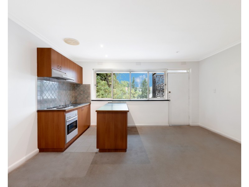 13/2A Bates Street, Malvern East VIC 3145