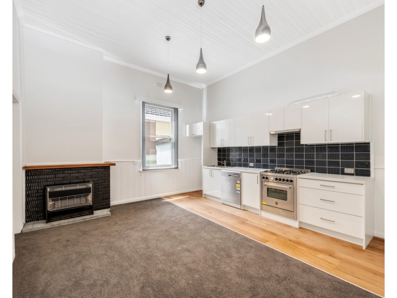 2/112 MELBOURNE AVENUE, Glenroy VIC 3046