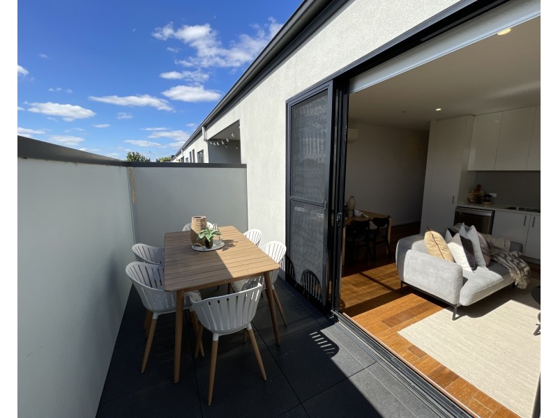 8/759 Gilbert Road, Reservoir VIC 3073