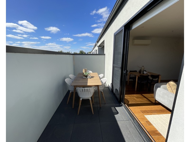 8/759 Gilbert Road, Reservoir VIC 3073