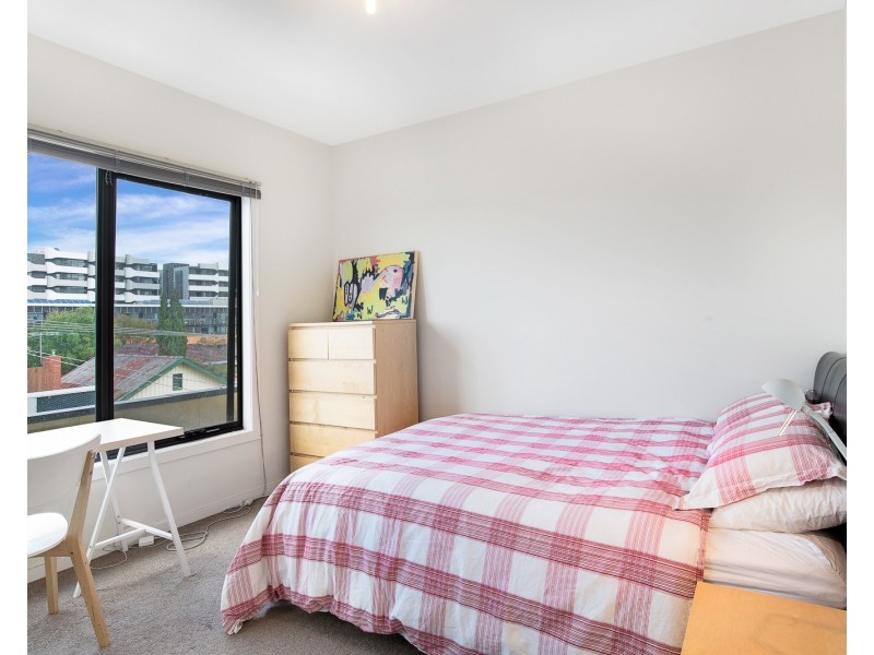 2/15 Leyden Street, Brunswick East VIC 3057