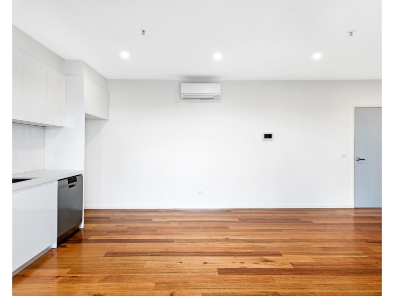 18/366 Pascoe Vale Road, Strathmore VIC 3041