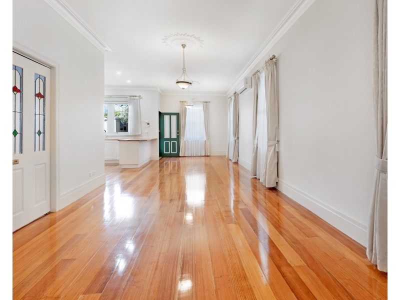 10 Walsh Street, Coburg VIC 3058