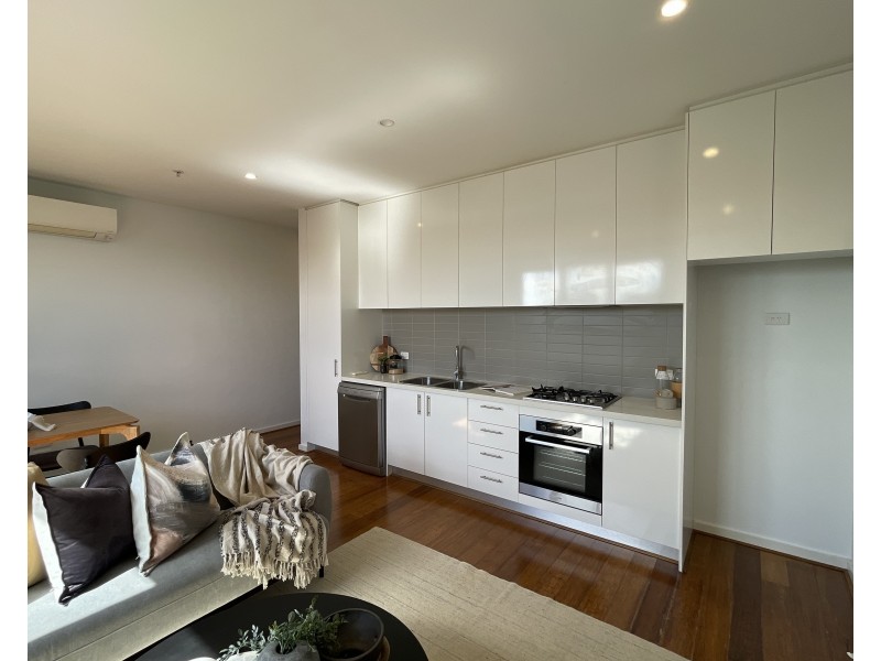 8/759 Gilbert Road, Reservoir VIC 3073