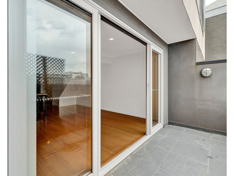 4/210 Albion Street, Brunswick VIC 3056