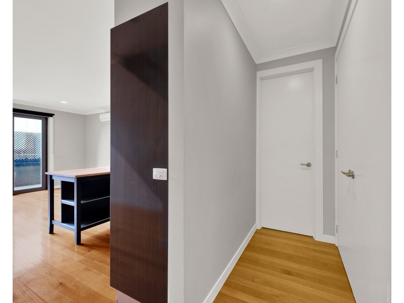 4/210 Albion Street, Brunswick VIC 3056