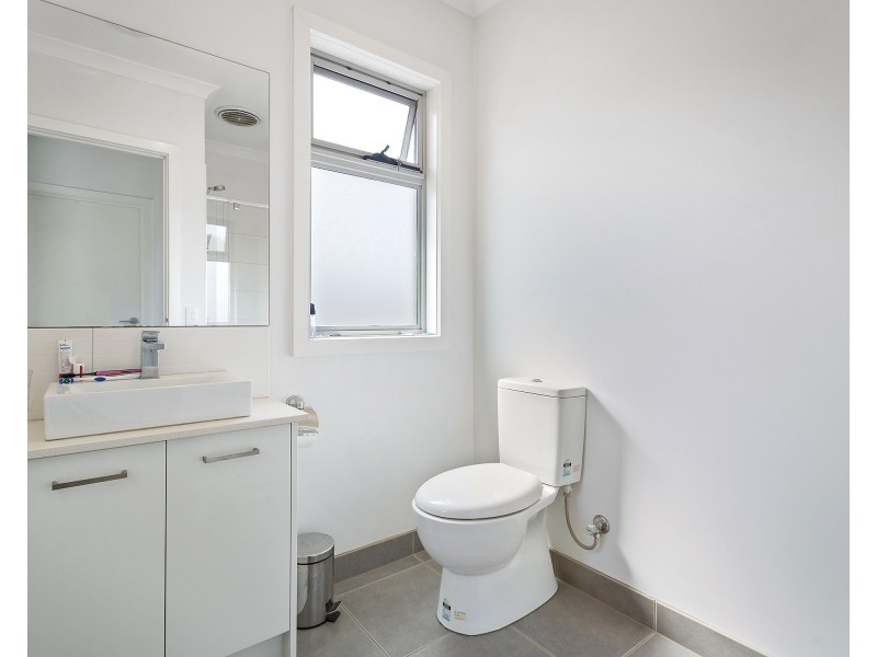 1/47 St Vigeons Road, Reservoir VIC 3073