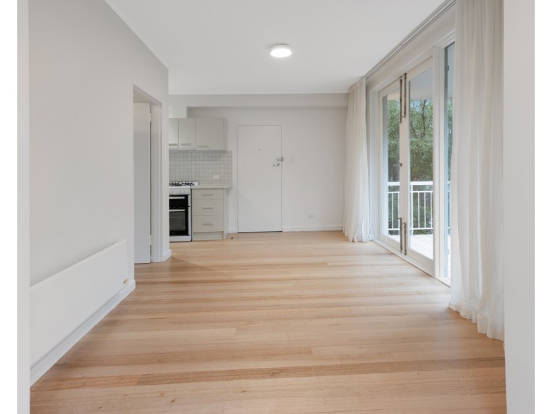 4/48 Dalgety Street, St Kilda VIC 3182