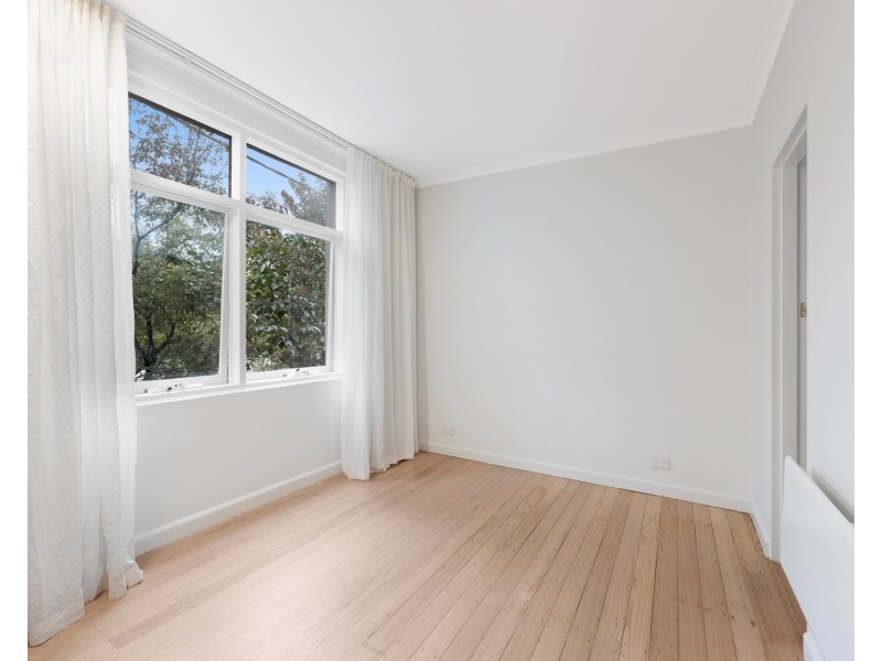 4/48 Dalgety Street, St Kilda VIC 3182