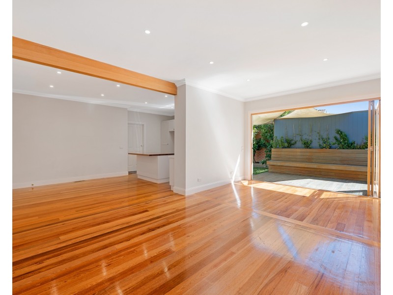 2 HORTON STREET, Reservoir VIC 3073