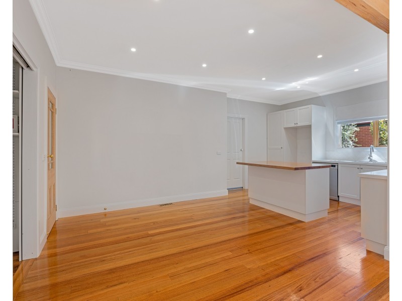 2 HORTON STREET, Reservoir VIC 3073