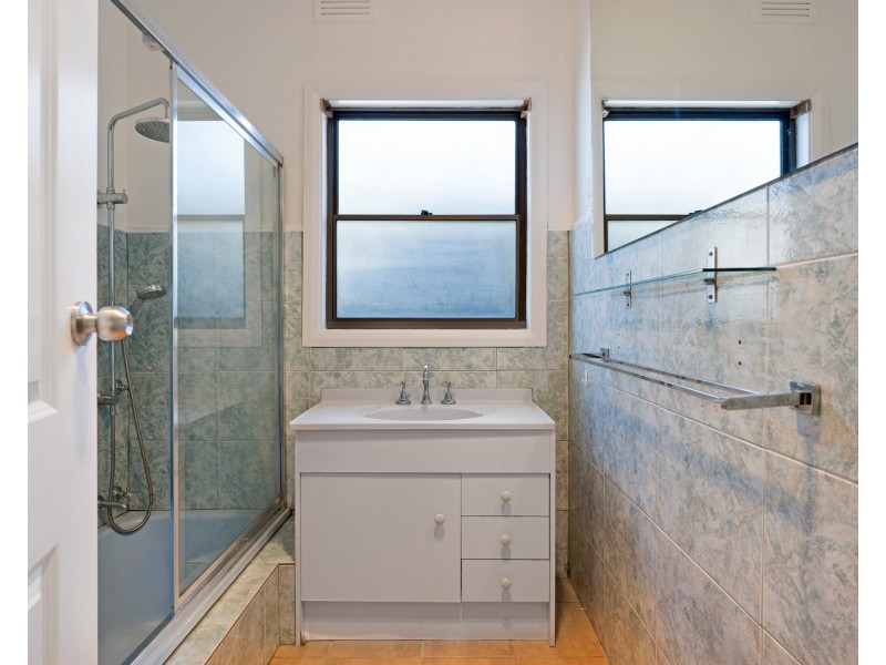 2 HORTON STREET, Reservoir VIC 3073