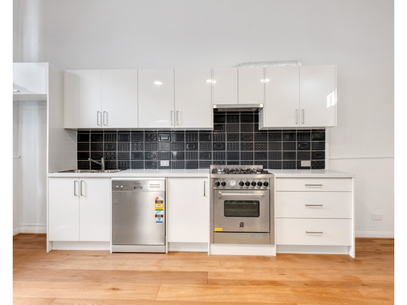 2/112 MELBOURNE AVENUE, Glenroy VIC 3046