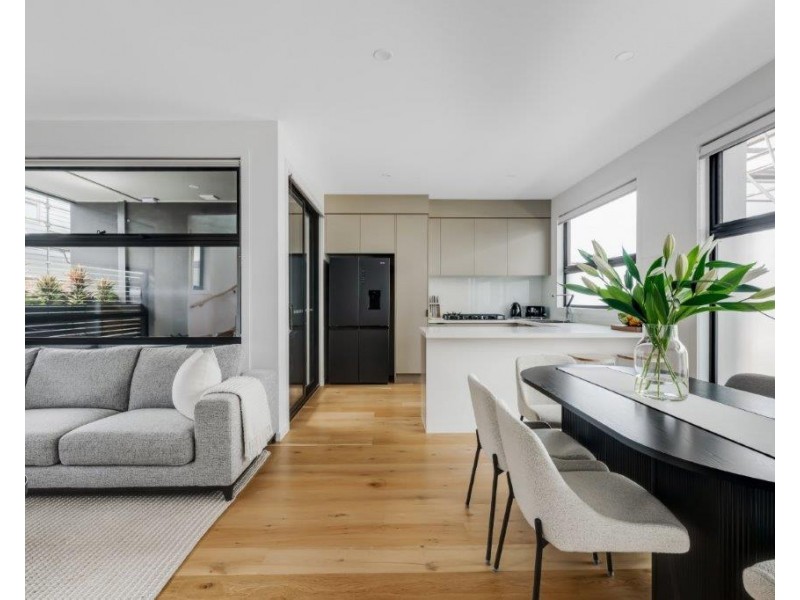 5/14 Irvine Crescent, Brunswick West VIC 3055