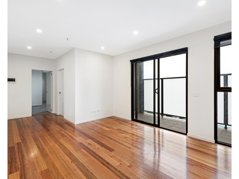 18/366 Pascoe Vale Road, Strathmore VIC 3041