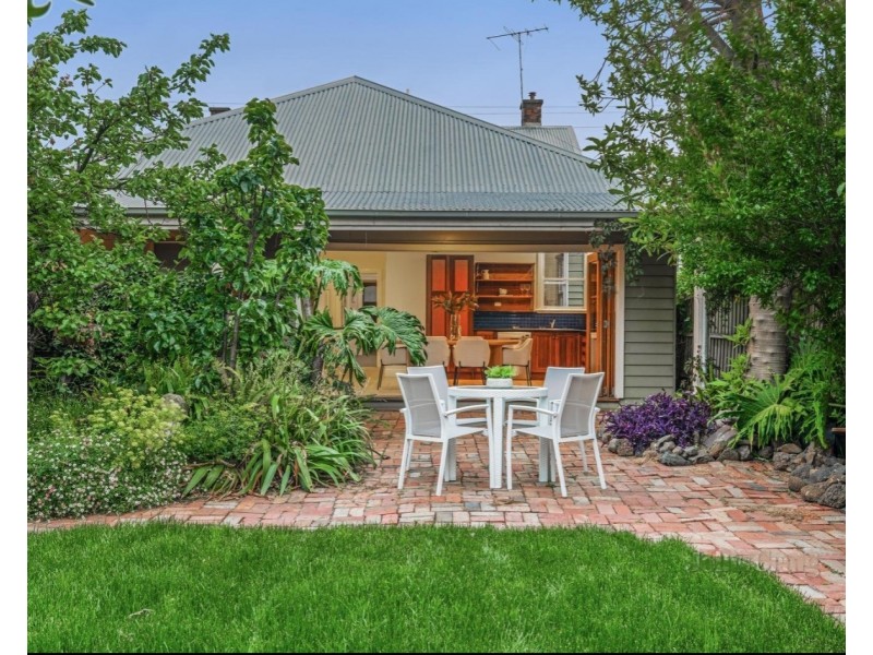 14 Moore Street, Coburg VIC 3058