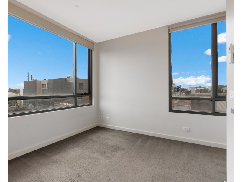 9/4 FLORENCE STREET, Brunswick VIC 3056