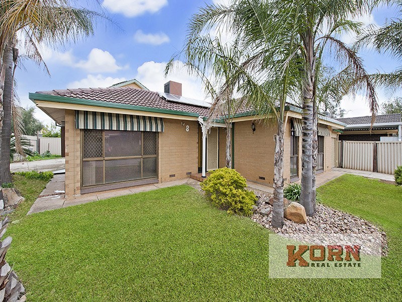 8 Torrens Place, Salisbury Downs SA 5108