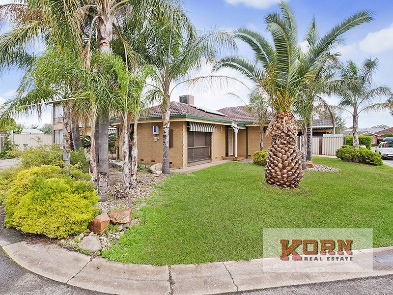 8 Torrens Place, Salisbury Downs SA 5108