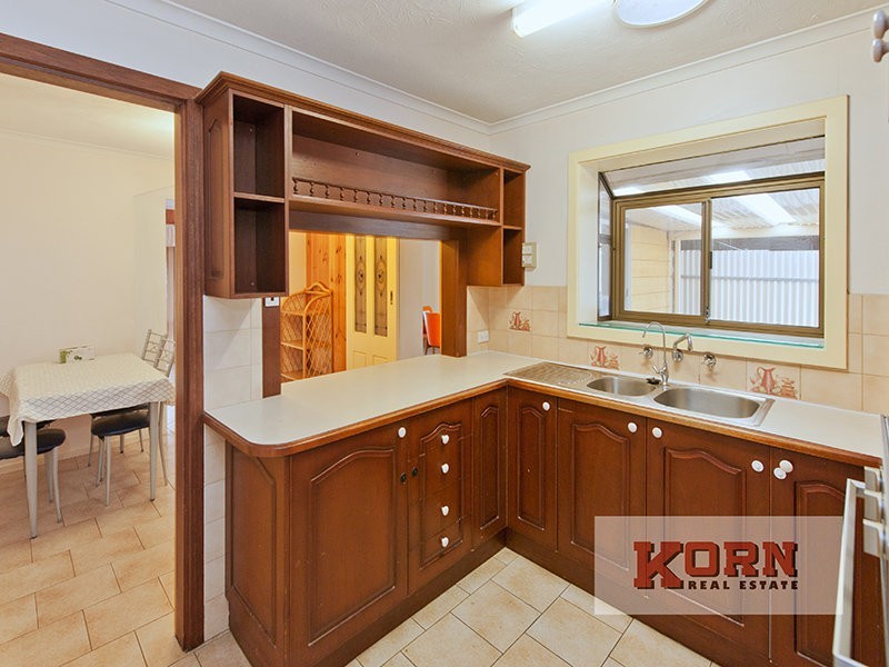 8 Torrens Place, Salisbury Downs SA 5108