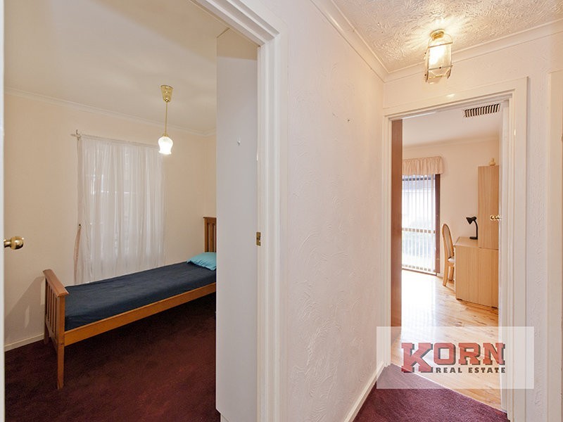 8 Torrens Place, Salisbury Downs SA 5108