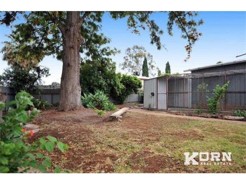 7 Kapoola Avenue, Campbelltown SA 5074