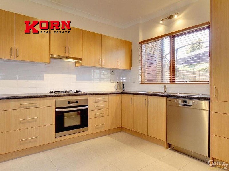 1/18 Adelphi Terrace, Glenelg North SA 5045