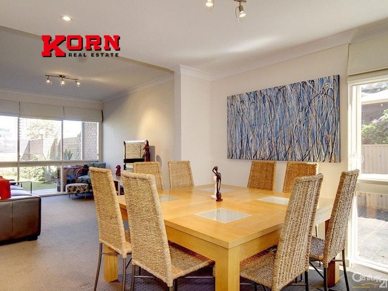 1/18 Adelphi Terrace, Glenelg North SA 5045