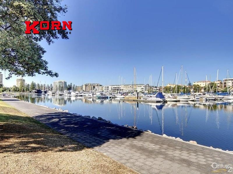 1/18 Adelphi Terrace, Glenelg North SA 5045