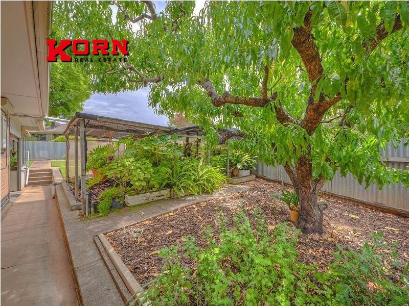 86 Flinders Drive, Valley View SA 5093