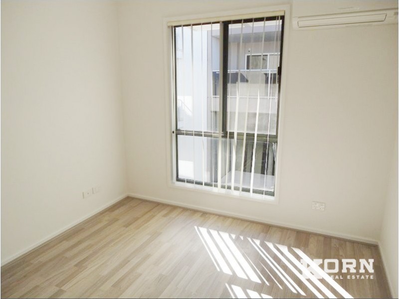 15/10 Darby Lane, Mawson Lakes SA 5095